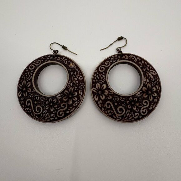 Boho Floral Carved Dangle Earrings - Picture 2 of 3